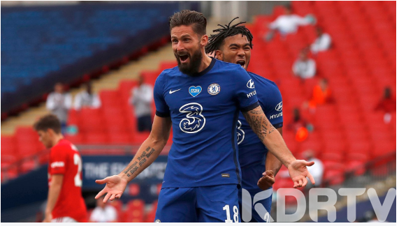 Oliver Giroud celebrates