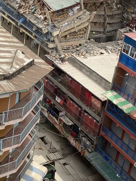 Building collapses in kamkunji