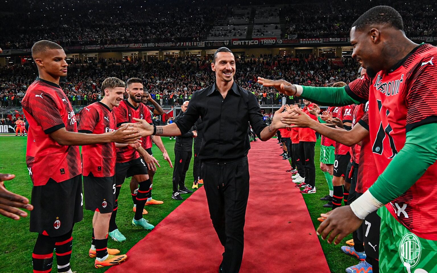 Zlatan bids Ac Milan players goodbye Ac Milan 1536x960
